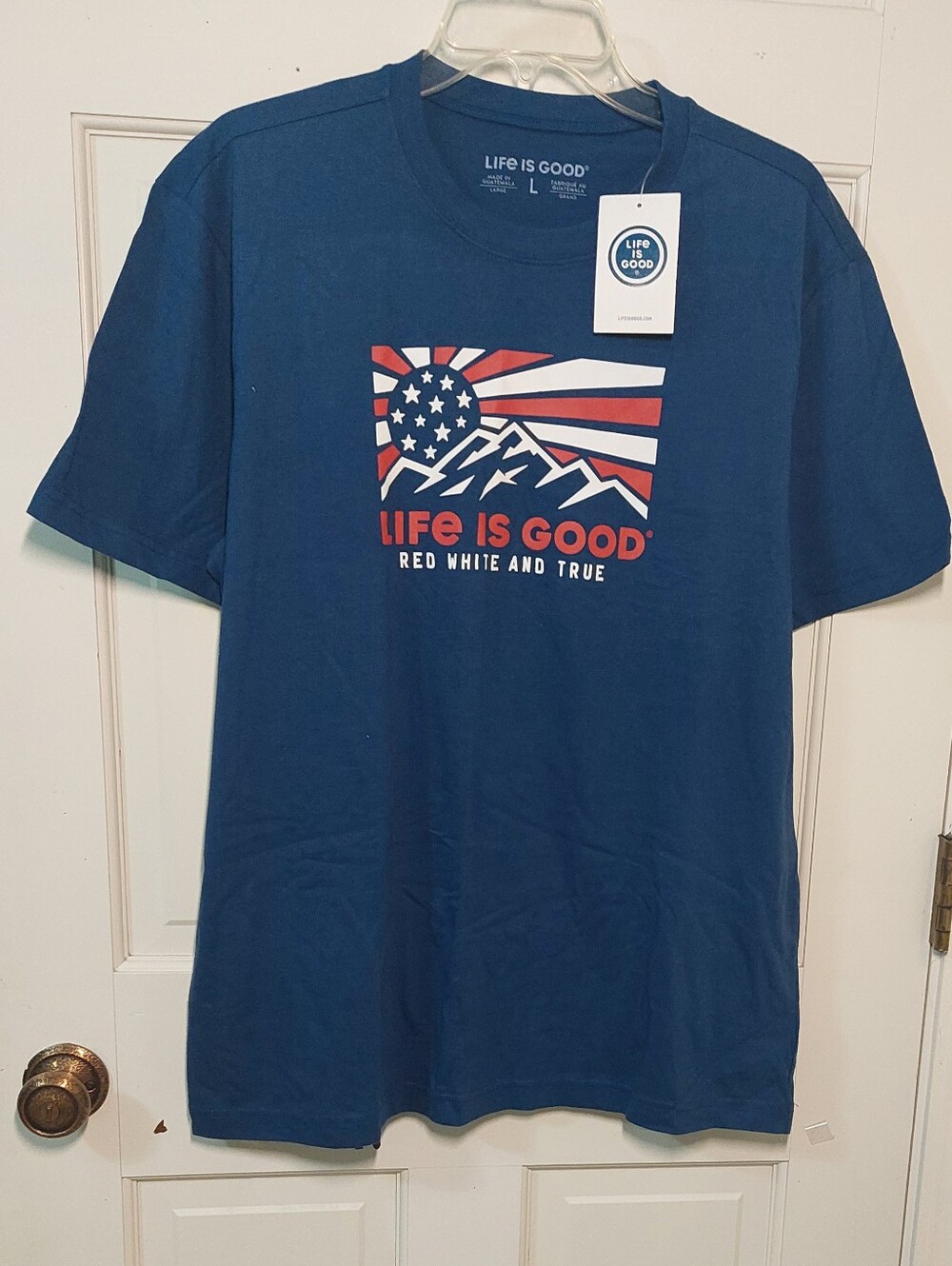 NWT Life Is Good Men's Navy Blue Short Sleeve "Red White And True" Tee, Size L